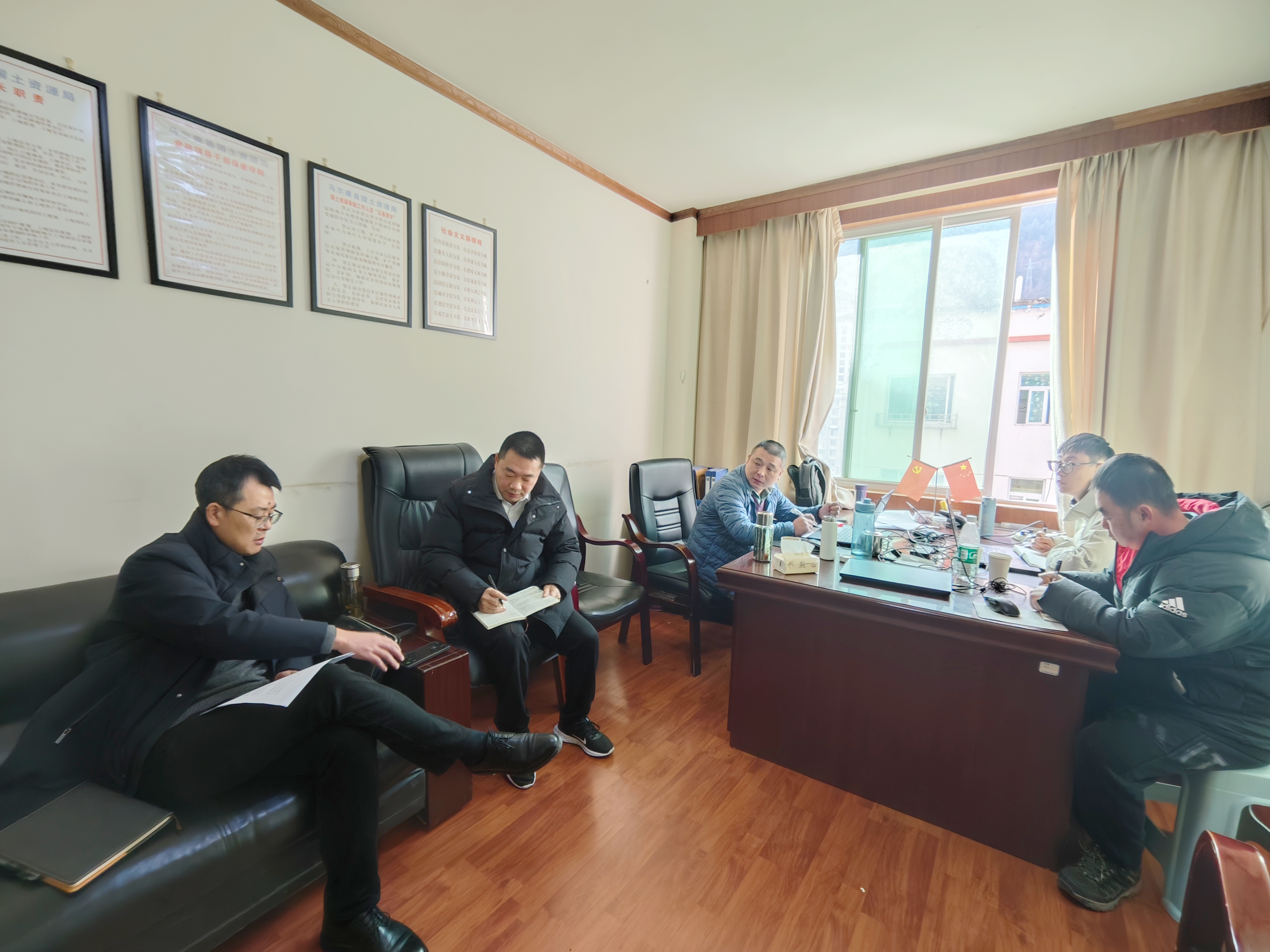 付业平在阿坝办事处调研 付业平在阿坝办事处调研