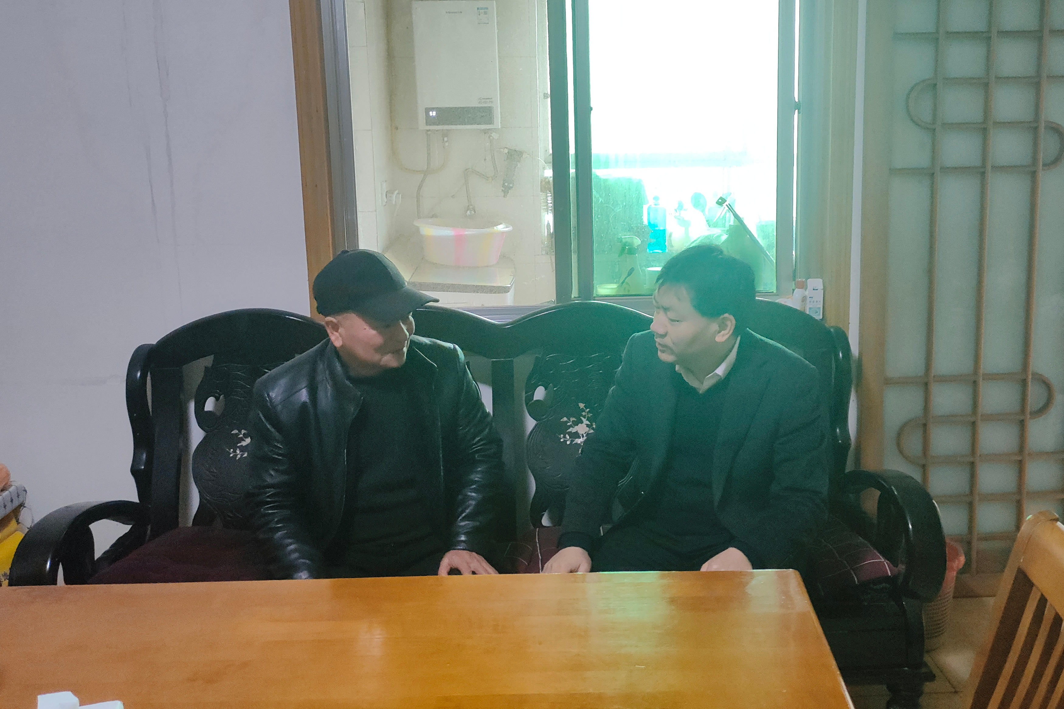 20260128杨明慰问退休困难职工(聂益家1) 20260128杨明慰问退休困难职工(聂益家1)